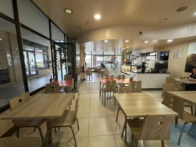 Loja para Arrendamento em Mafamude e Vilar do Paraíso Foto 3