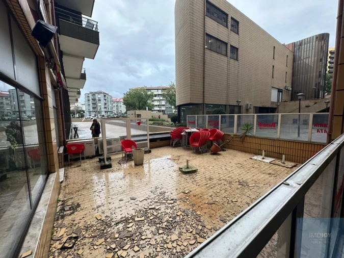Loja para Arrendamento em Mafamude e Vilar do Paraíso Foto 6