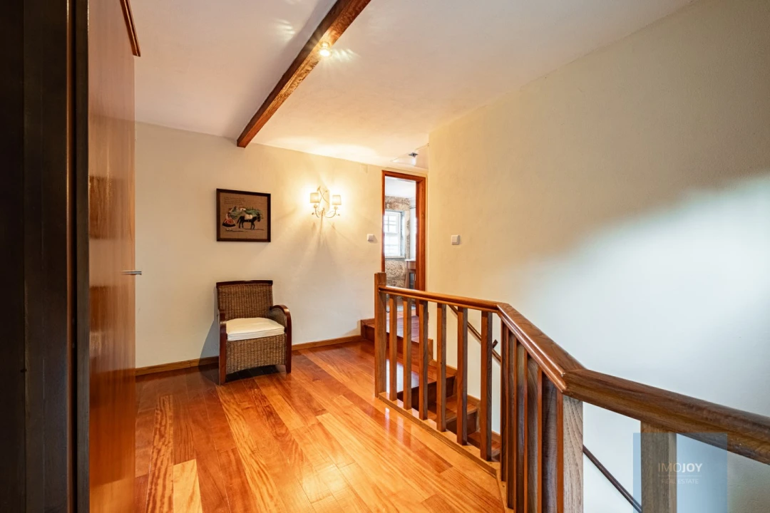 Quinta T3 para Venda em Oliveira do Douro Foto 14