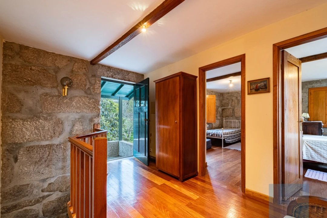 Quinta T3 para Venda em Oliveira do Douro Foto 15