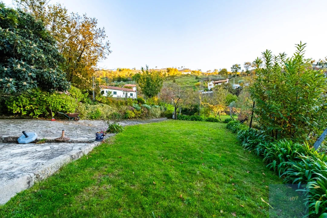 Quinta T3 para Venda em Oliveira do Douro Foto 27