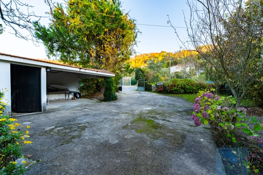 Quinta T3 para Venda em Oliveira do Douro Foto 30