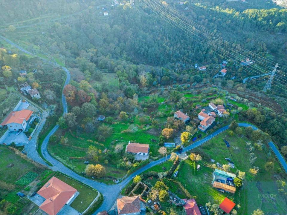 Quinta T3 para Venda em Oliveira do Douro Foto 42