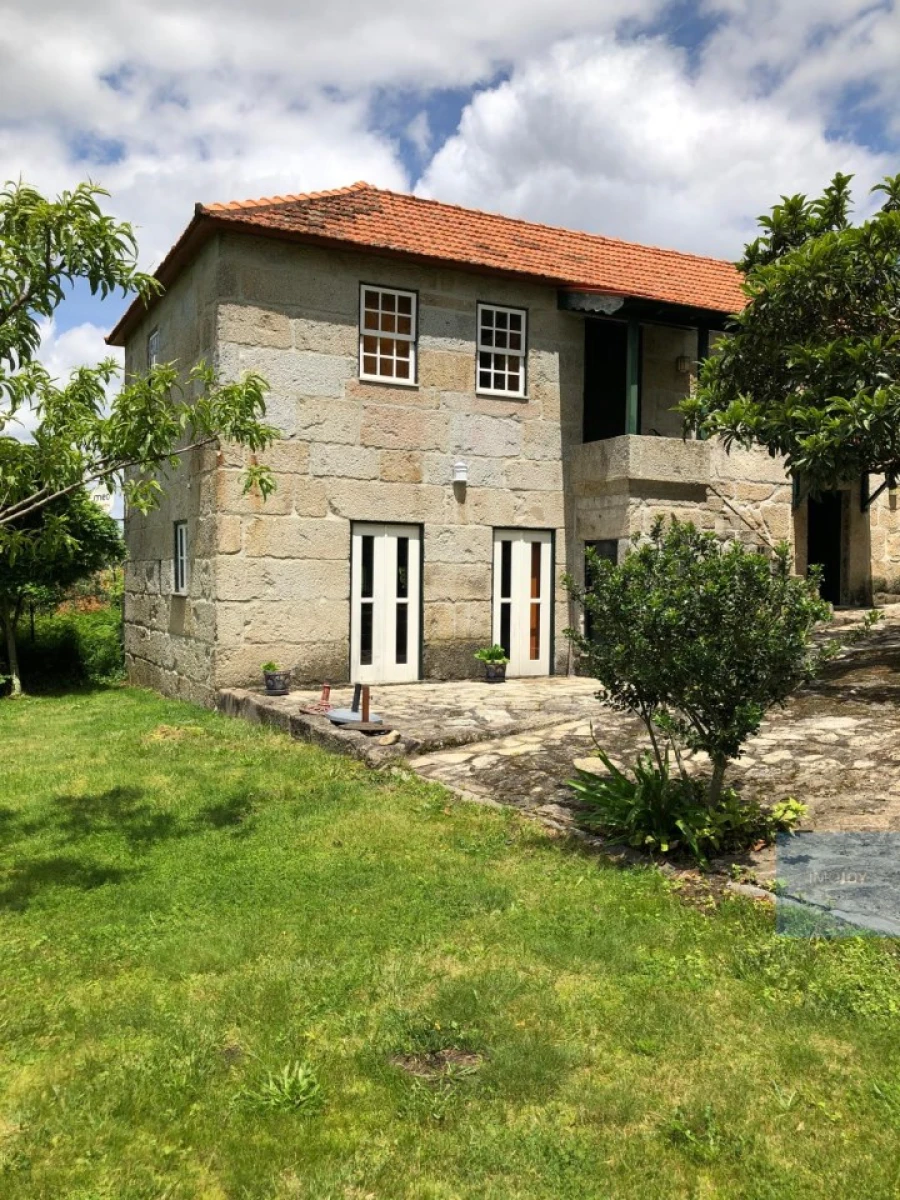 Quinta T3 para Venda em Oliveira do Douro Foto 46