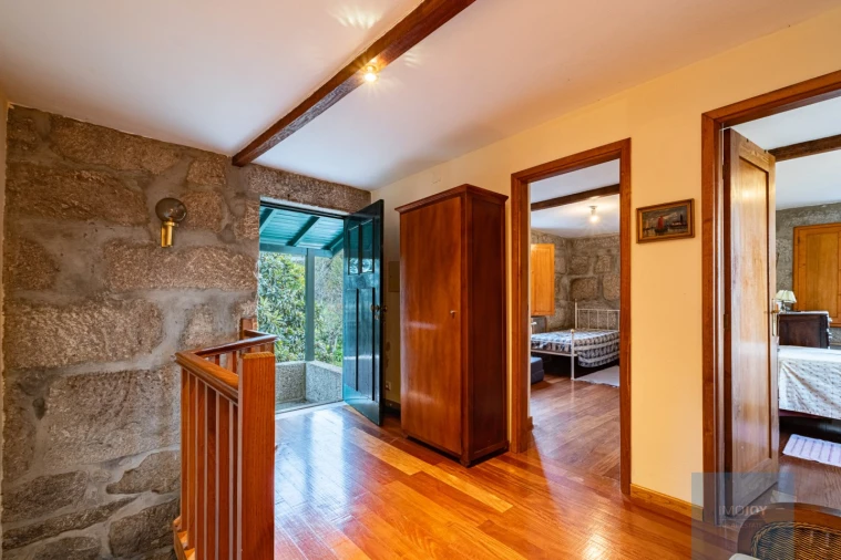 Quinta T3 para Venda em Oliveira do Douro Foto 15