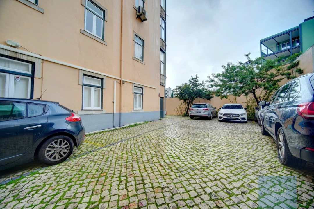 Escritório para Arrendamento em Santo António Foto 22