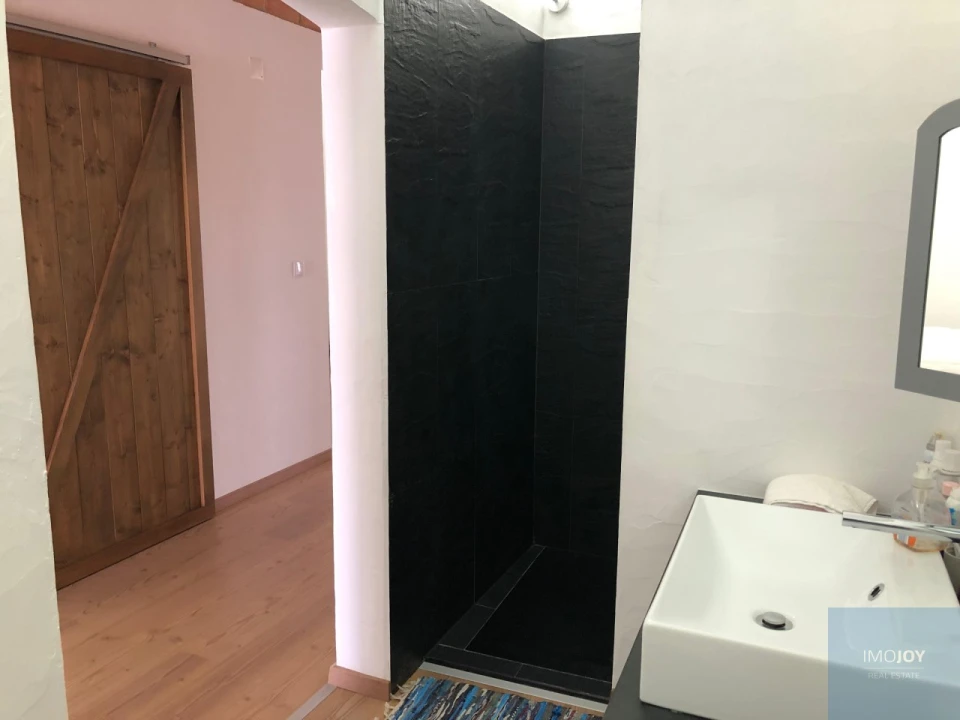 Moradia T4 para Venda em Granja Foto 29