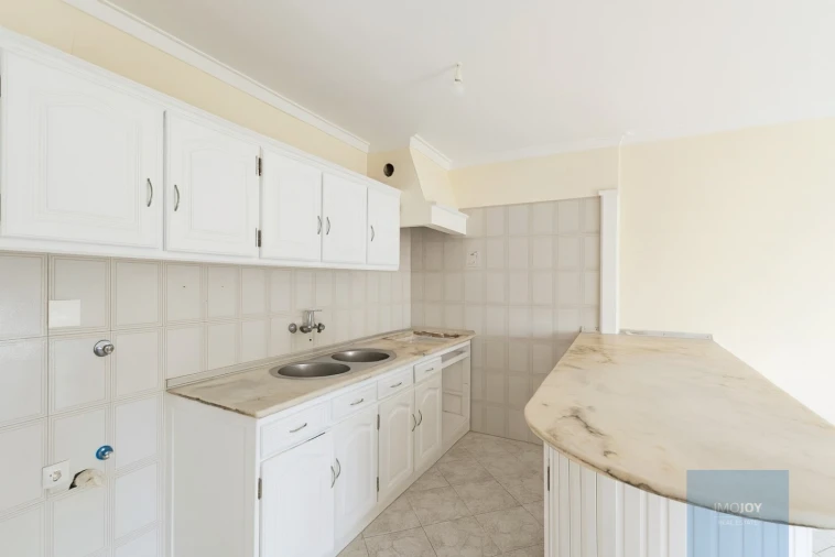 Apartamento T1 para Venda em Almargem do Bispo, Pêro Pinheiro e Montelavar Foto 6