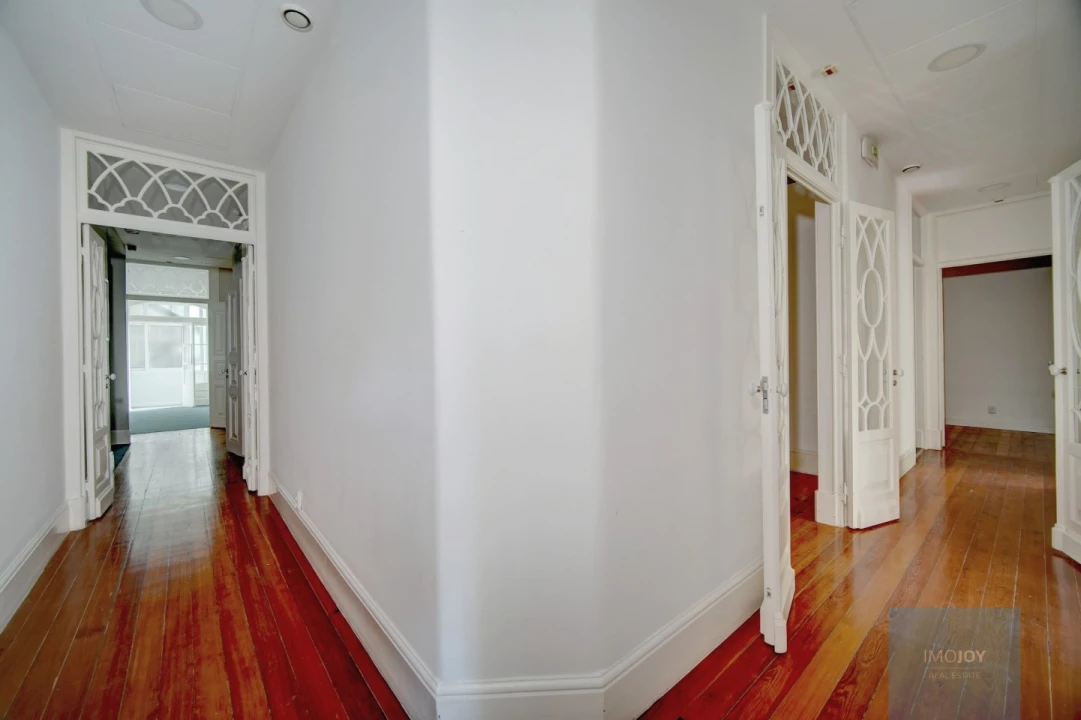 Escritório para Arrendamento em Santo António Foto 13