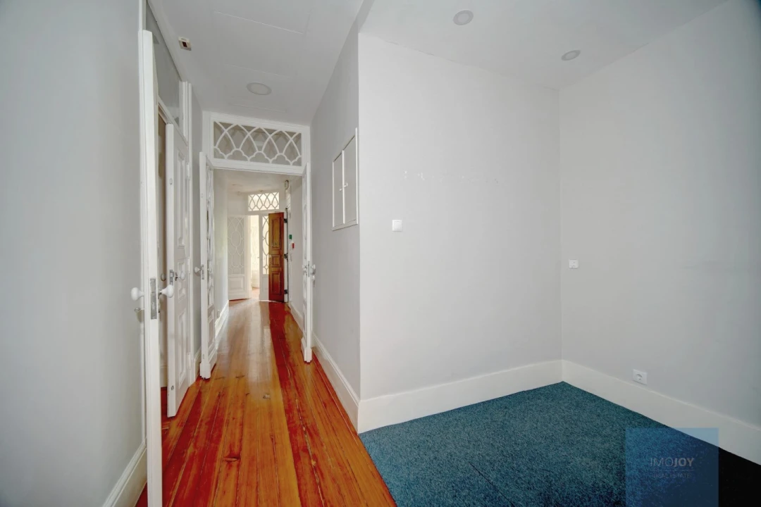 Escritório para Arrendamento em Santo António Foto 14