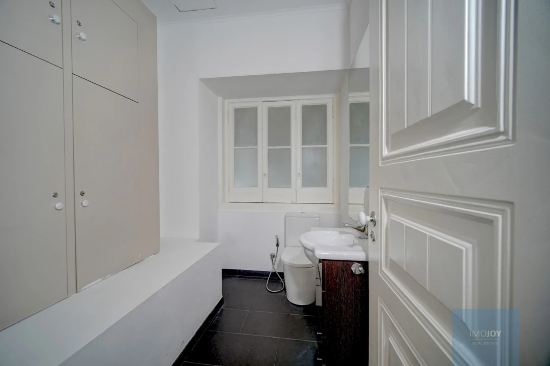 Escritório para Arrendamento em Santo António Foto 17