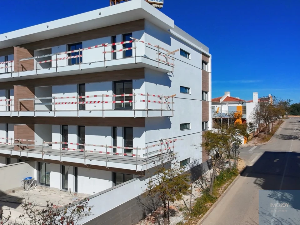 Apartamento T3 para Venda em Portimão Foto 2