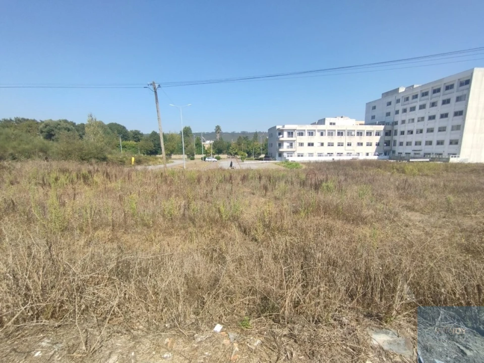 Terreno para Venda em Valongo Foto 1