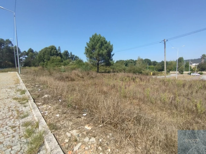 Terreno para Venda em Valongo Foto 3