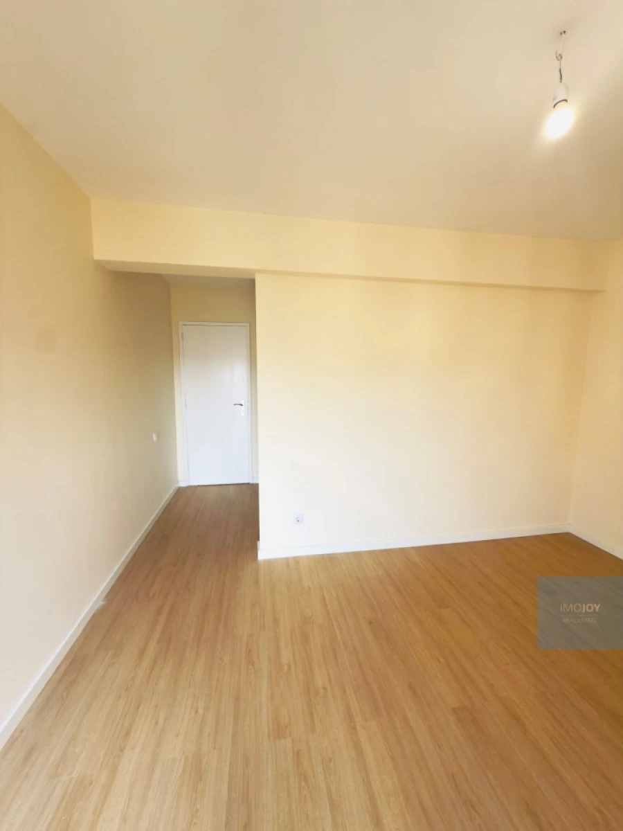 Apartamento T2 para Venda em Algueirão-Mem Martins Foto 16