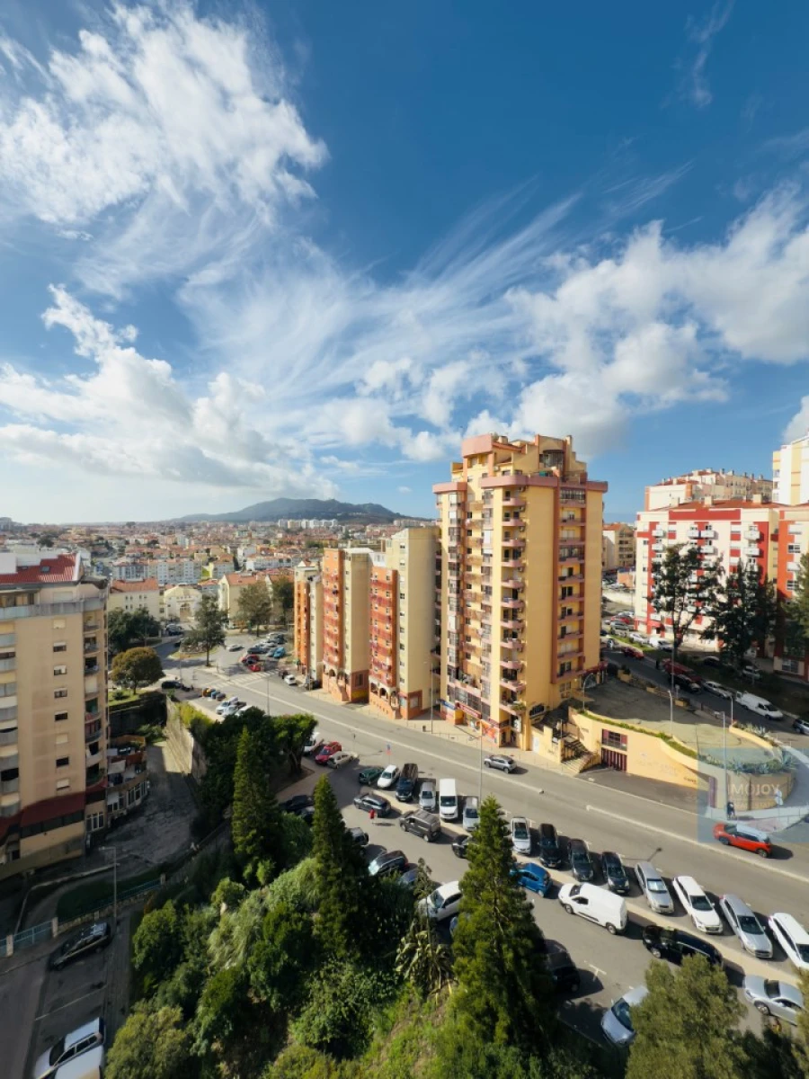 Apartamento T2 para Venda em Algueirão-Mem Martins Foto 18