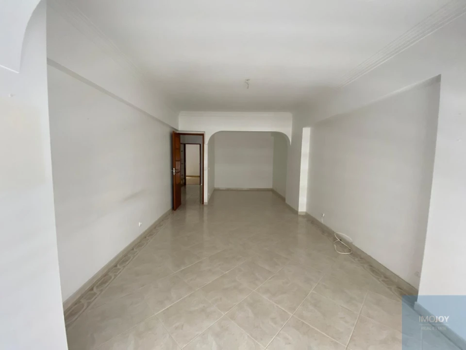 Apartamento T4 para Arrendamento em Moscavide e Portela Foto 4