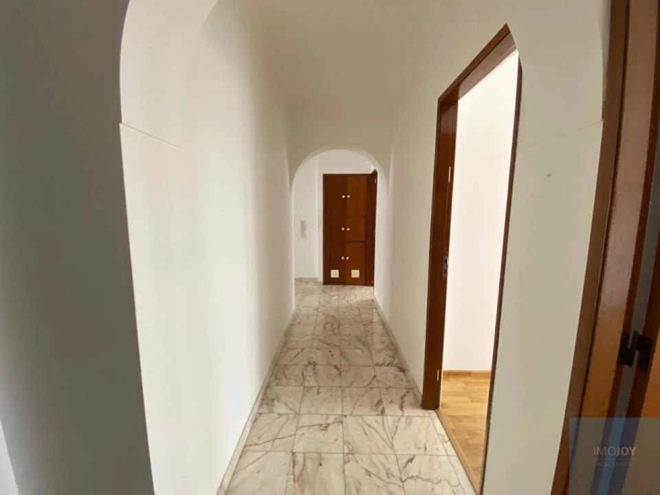 Apartamento T4 para Arrendamento em Moscavide e Portela Foto 11