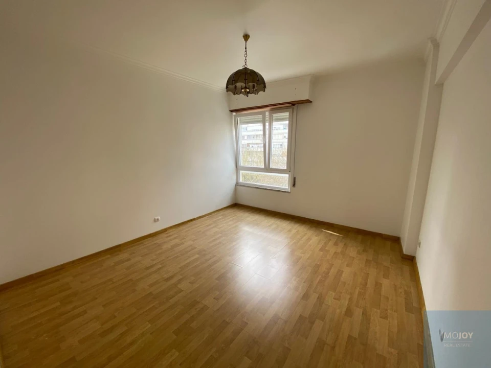 Apartamento T4 para Arrendamento em Moscavide e Portela Foto 13