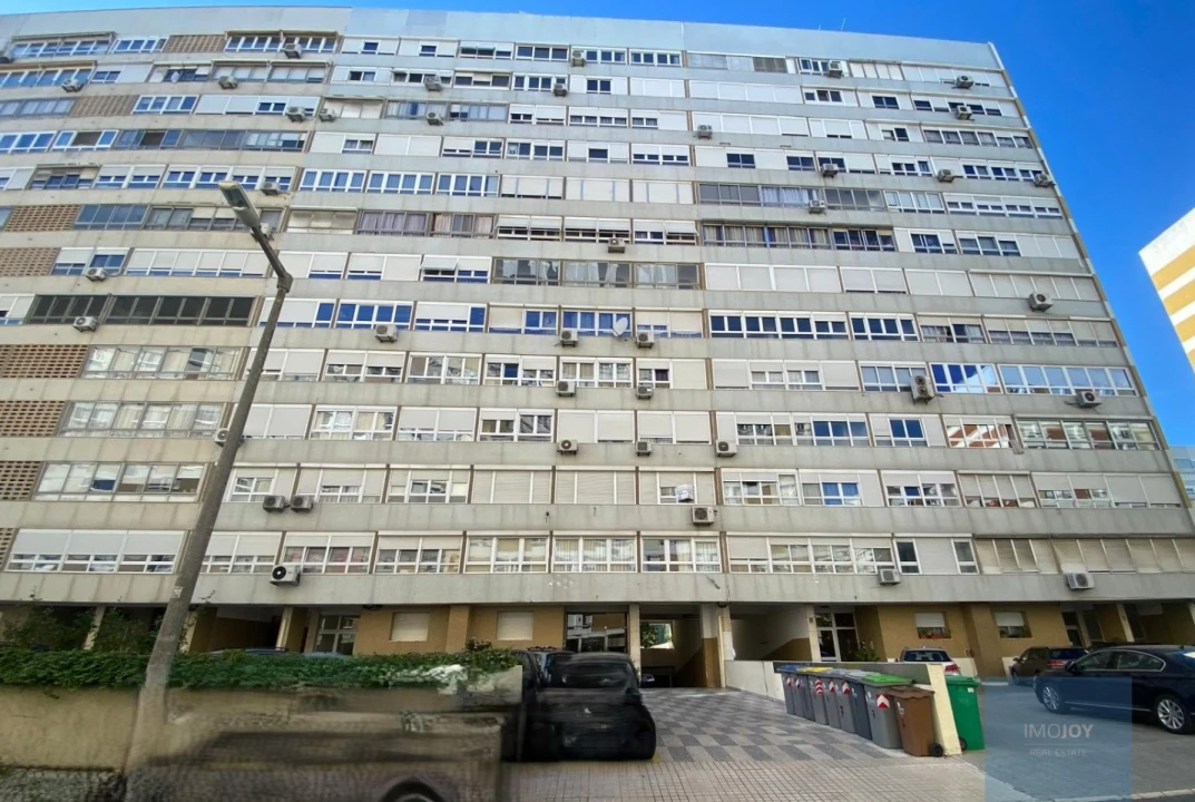 Apartamento T4 para Arrendamento em Moscavide e Portela Foto 40