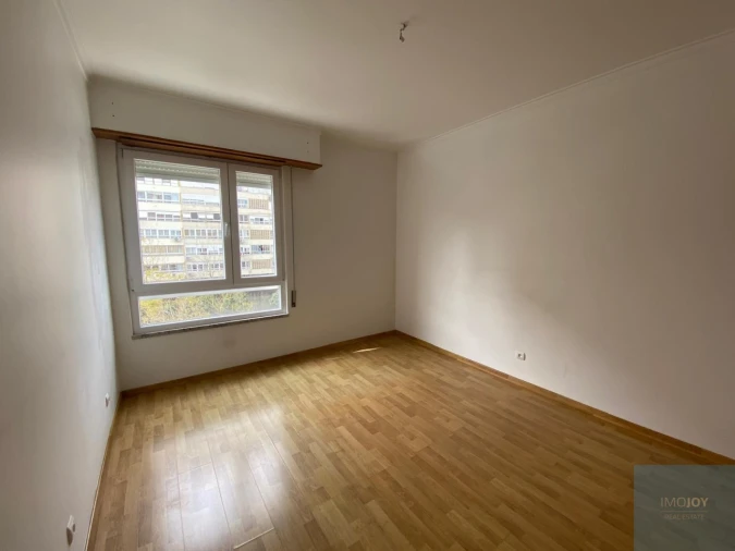 Apartamento T4 para Arrendamento em Moscavide e Portela Foto 17
