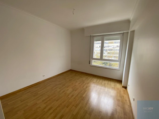 Apartamento T4 para Arrendamento em Moscavide e Portela Foto 21