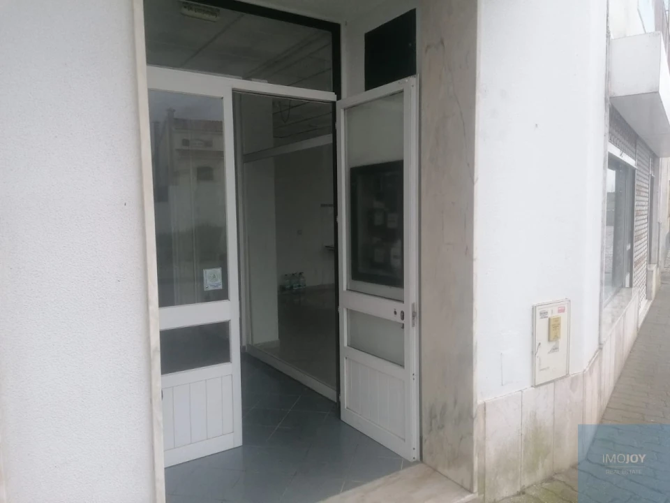 Loja para Arrendamento em Samouco Foto 19