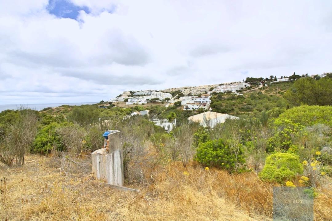 Terreno para Venda em Budens Foto 12