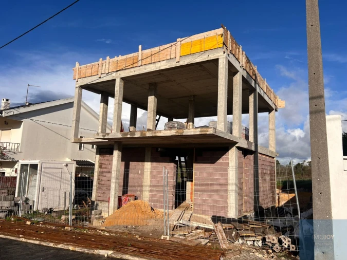 Moradia T3 para Venda em São Domingos de Rana Foto 8