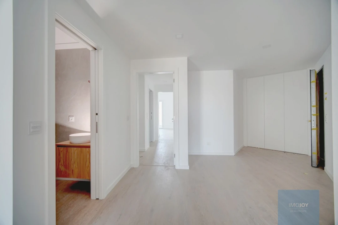 Apartamento T3 para Venda em Carnaxide e Queijas Foto 5