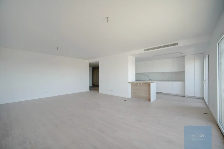 Apartamento T3 para Venda em Carnaxide e Queijas Foto 2