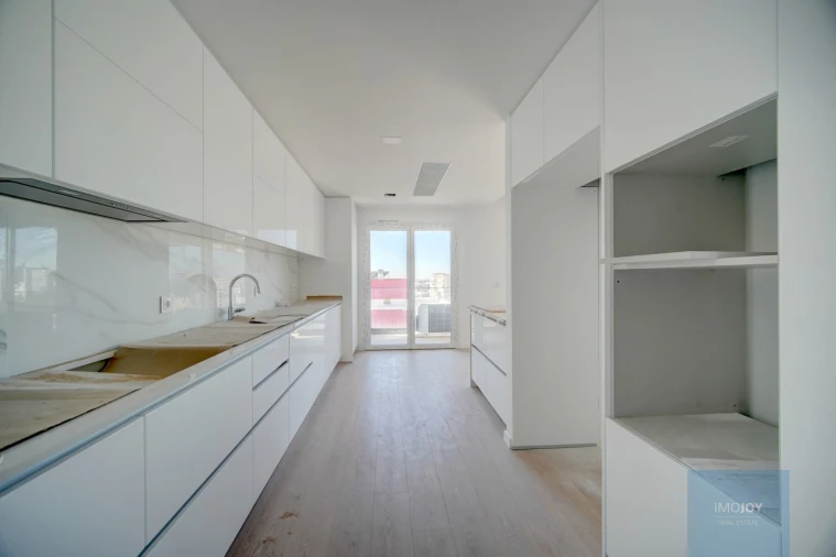 Apartamento T3 para Venda em Carnaxide e Queijas Foto 4