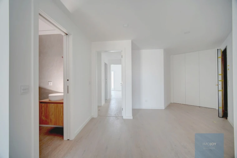 Apartamento T3 para Venda em Carnaxide e Queijas Foto 5