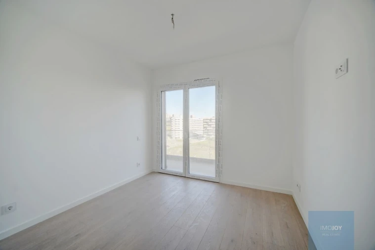 Apartamento T3 para Venda em Carnaxide e Queijas Foto 15