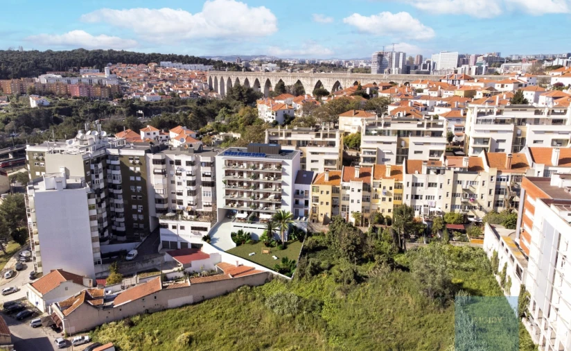 Apartamento T2 para Venda em Campolide Foto 29