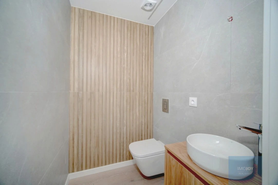 Apartamento T3 para Venda em Carnaxide e Queijas Foto 5