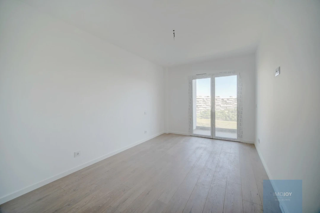 Apartamento T3 para Venda em Carnaxide e Queijas Foto 11