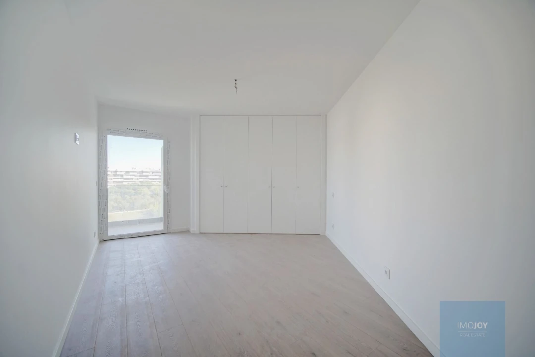 Apartamento T3 para Venda em Carnaxide e Queijas Foto 17