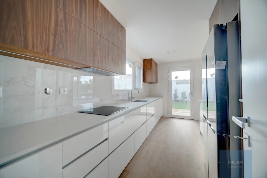 Moradia T4 para Venda em Alcabideche Foto 12