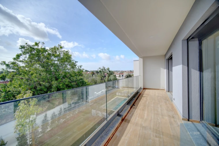 Moradia T4 para Venda em Alcabideche Foto 31