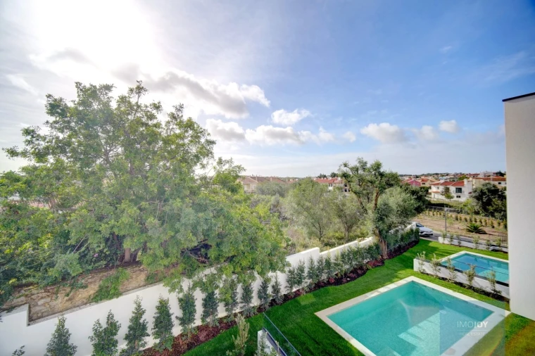 Moradia T4 para Venda em Alcabideche Foto 32