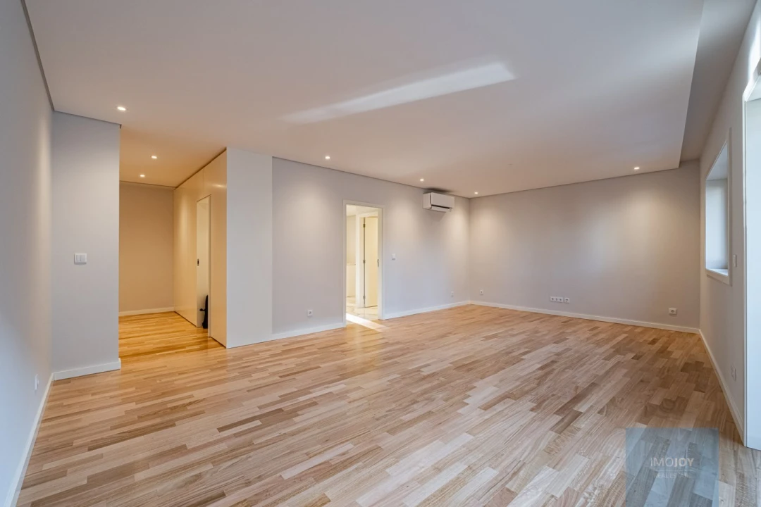 Apartamento T3 para Venda em Aldoar, Foz do Douro e Nevogilde Foto 5