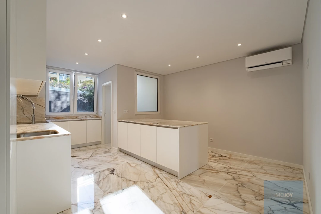 Apartamento T3 para Venda em Aldoar, Foz do Douro e Nevogilde Foto 9