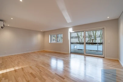 Apartamento T3 para Venda em Aldoar, Foz do Douro e Nevogilde