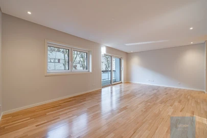 Apartamento T3 para Venda em Aldoar, Foz do Douro e Nevogilde