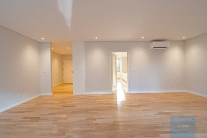 Apartamento T3 para Venda em Aldoar, Foz do Douro e Nevogilde