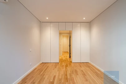 Apartamento T3 para Venda em Aldoar, Foz do Douro e Nevogilde
