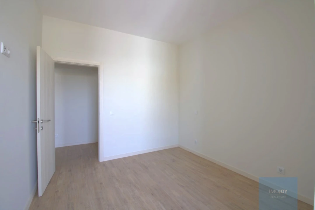 Apartamento T4 para Venda em Portimão Foto 21