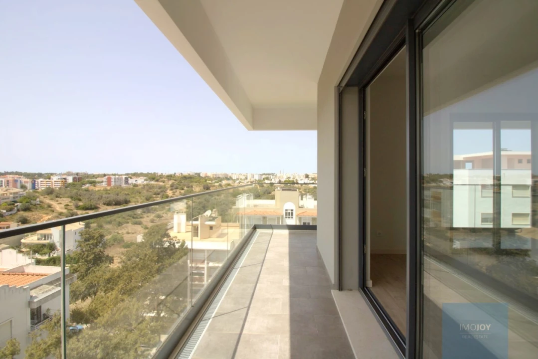 Apartamento T4 para Venda em Portimão Foto 42