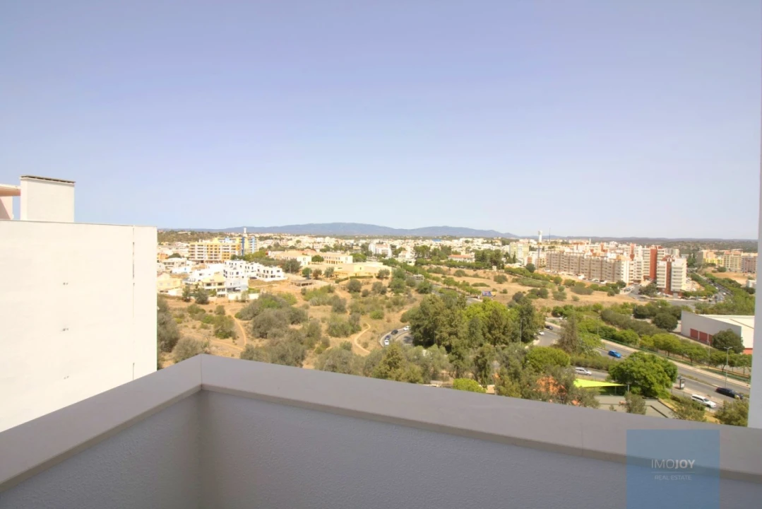 Apartamento T4 para Venda em Portimão Foto 43